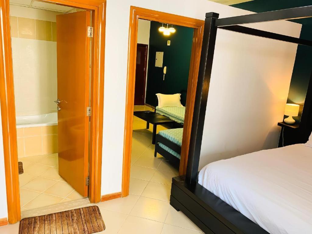 Marina Diamond 2 Apartment Dubai Bagian luar foto